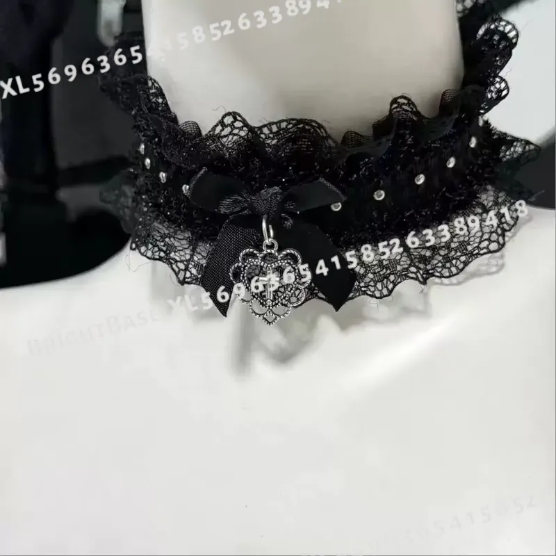 ゴシックブラックレースチョーカー、ボウクロスハートペンダント - Magnetic Clasp Cosplay のレビューと価格